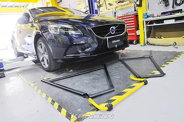 Volvo V40 D4 升級 KCDesign 前後4點式結構桿、後防傾桿_002.jpg