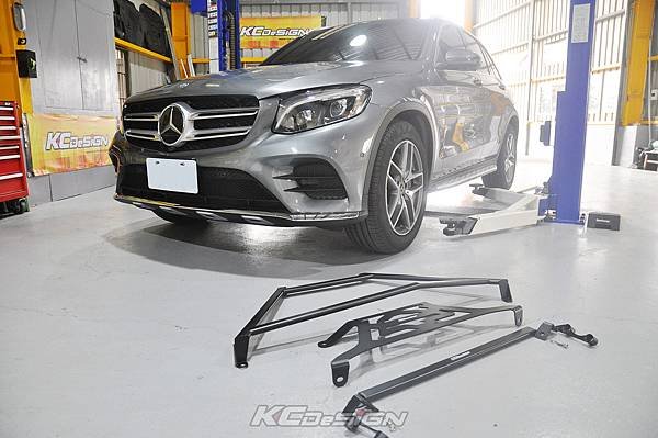 M-Benz GLC250 升級 KCDesign 全車三件式結構桿_002.jpg