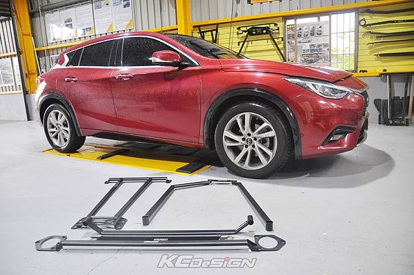 Infiniti Q30 1.6T 升級 KCDesign 全車底盤結構桿(五件式)_001.jpg