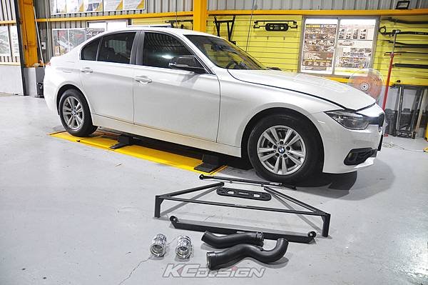 BMW F30 Lci 318i 升級 KCDesign 底盤結構桿、B38 渦輪管_002.jpg