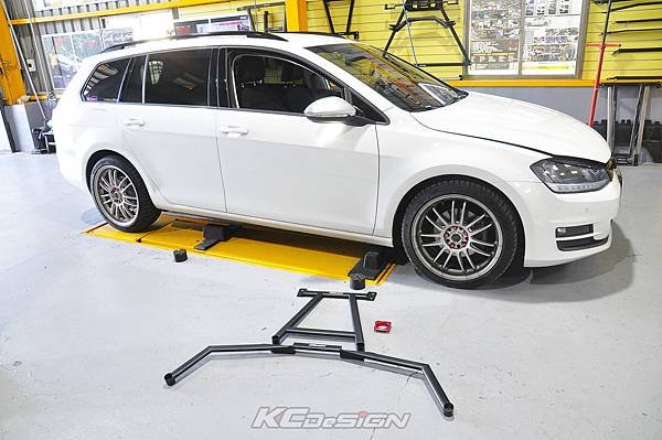 VW Golf 7 Variant 1.2 升級 KCDesign 前後4點式拉桿、KC.TBS 節氣門墊片_001.jpg