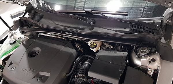 Volvo V40 CC D4 2.0 AWD 升級 KCDesign 引擎室拉桿、後防傾桿、鋁合金下護版_004.jpg