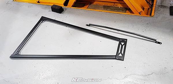 Audi A4 B8.5 升級 KCDesign 前下4點式結構桿、引擎室拉桿_001.jpg