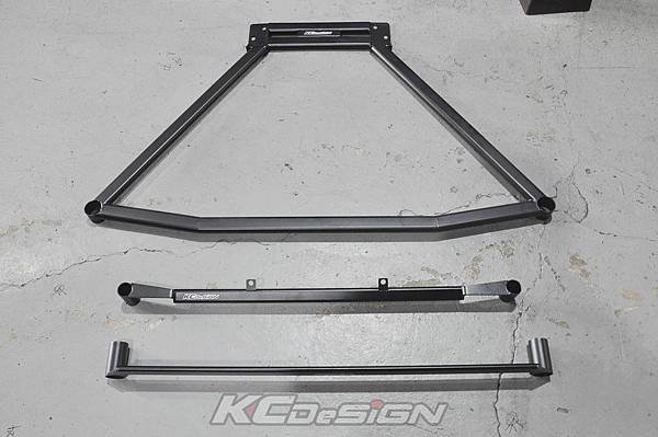 BMW F22 235i 升級 KCesign 底盤結構桿(三件式)_002.jpg