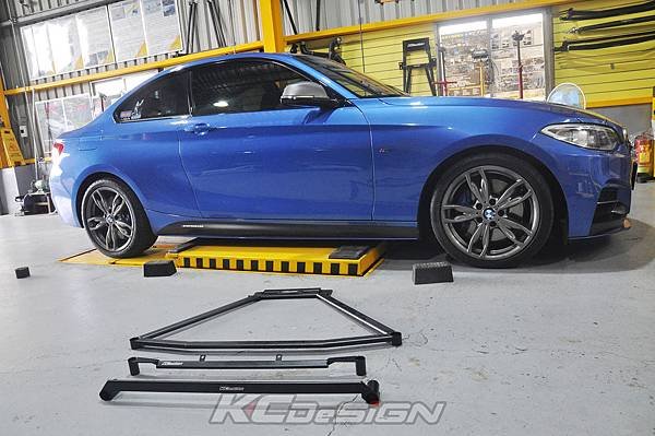 BMW F22 235i 升級 KCesign 底盤結構桿(三件式)_003.jpg