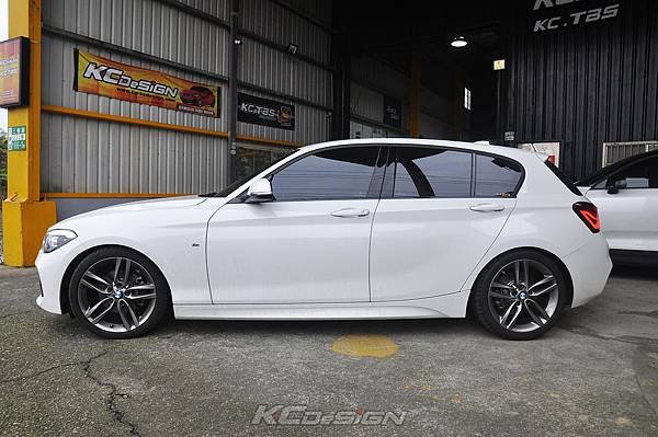 BMW F20 Lci 120i 升級 KCDesign 倒插式避震器(前6後7)_041.jpg