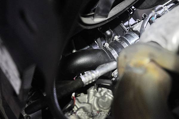 Infiniti Q30 1.6T 升級 KCDesign 鋁合金渦輪管_002.jpg