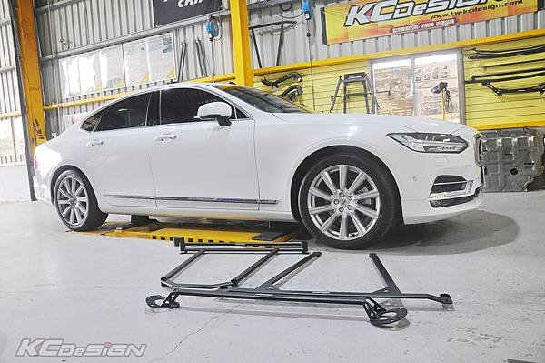 Volvo S90 T5 安裝 KCDesign 全車底盤拉桿_001.jpg