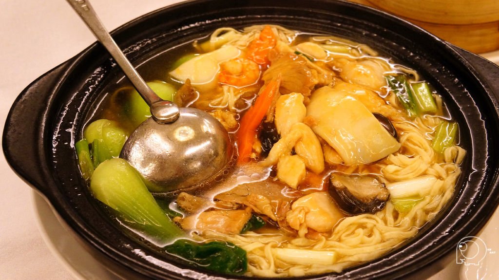 砂鍋海鮮伊麵