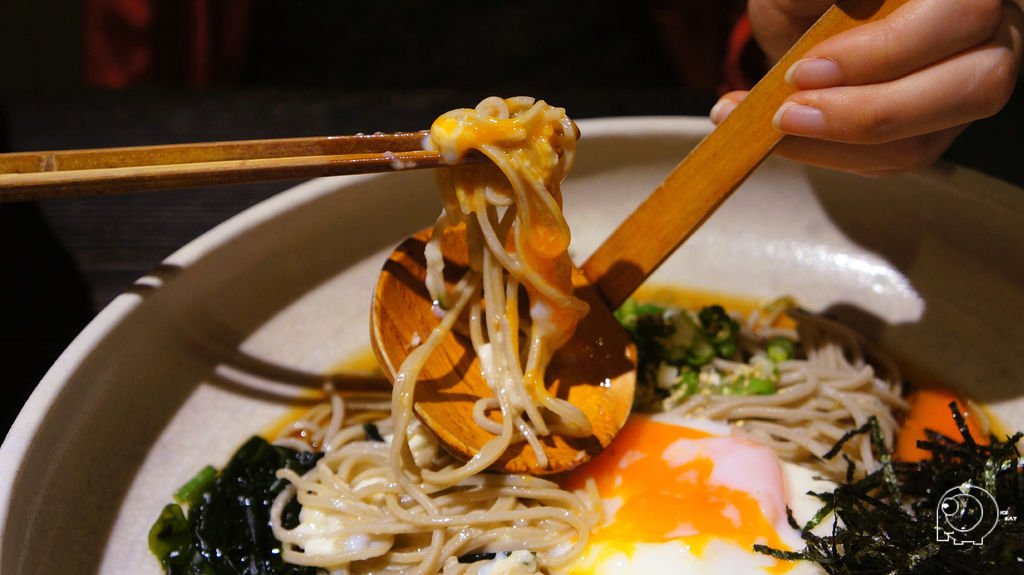 山藥泥溫泉蛋十割蕎麥冷麵