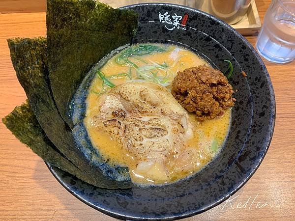 【台北中山站美食】『隱家拉麵』（赤峰店）｜湯頭十分濃郁的必吃