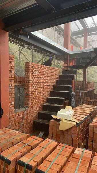 LINE_ALBUM_內灣尖石泥做工程_220318_1.jpg