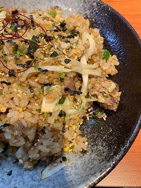 叉奔 ~ 桃園中壢炒飯 骰子牛炒飯 元智大學附近美食 炒烏龍