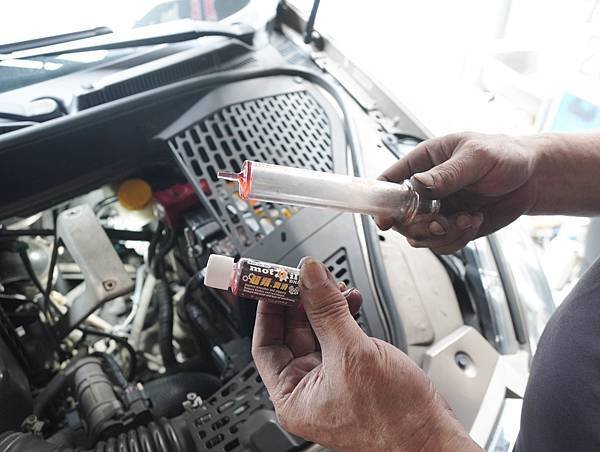老車養生神器：moto oil DNA超頻潤滑機油添加劑、A