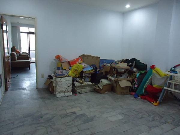 (已出租)台南租屋~新興路優質一房一廳(廁所需共用)