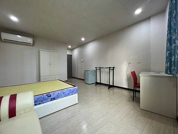 LINE_ALBUM_東門409_230701_1.jpg