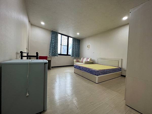 LINE_ALBUM_東門409_230701_3.jpg