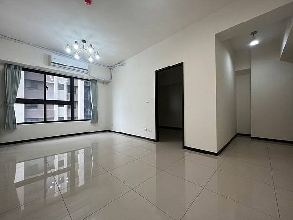 LINE_ALBUM_昕願景兩房一廳一衛_231207_11.jpg