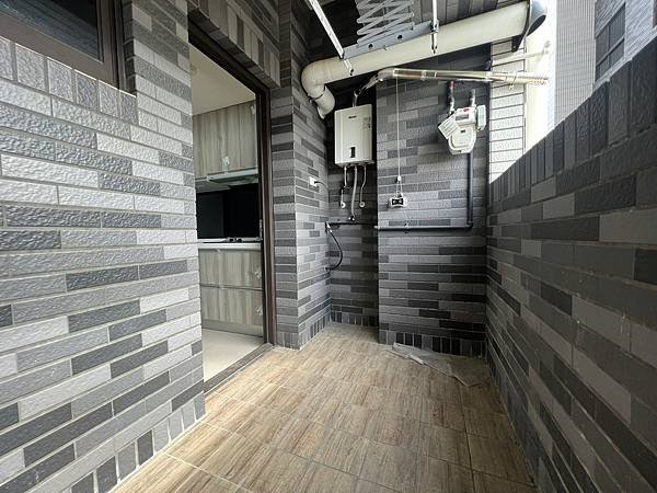 LINE_ALBUM_昕願景兩房一廳一衛_231207_1.jpg