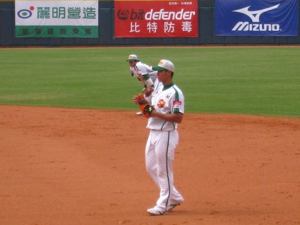 20090613新莊棒球場牛獅戰 010.jpg