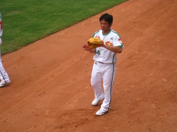 20090613新莊棒球場牛獅戰 023.jpg