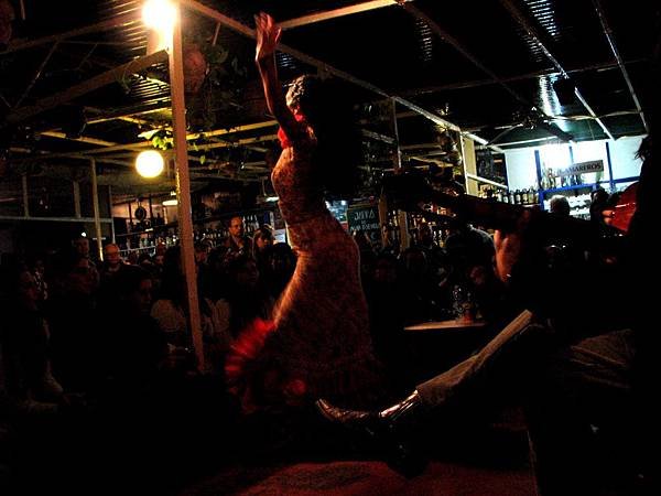 Flamenco_performance_at_La_Carboneria.jpg