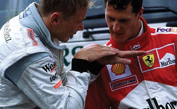 Mika Hakkinen Passes Michael Schumacher-2