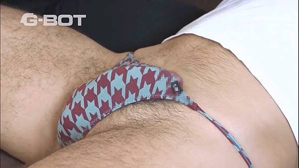 VDGBXX0333 ケツ穴にバイブを突っ込まれ「ダメダメ、おかしくなっちゃう！」と大悶絶！！.mp4_20240518_213603.659.jpg