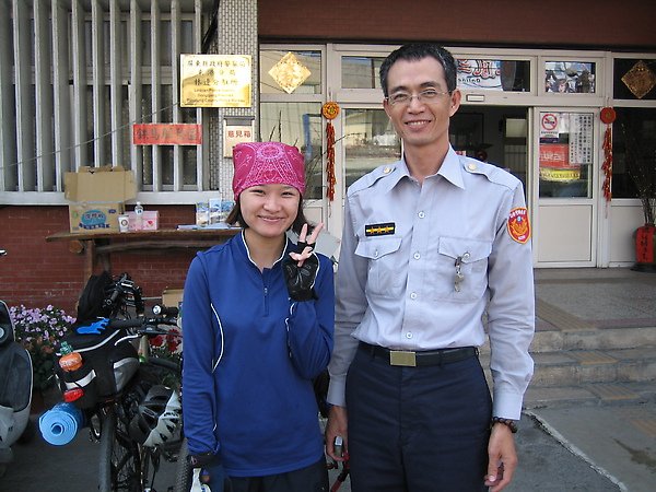 林邊分駐所的警察杯杯