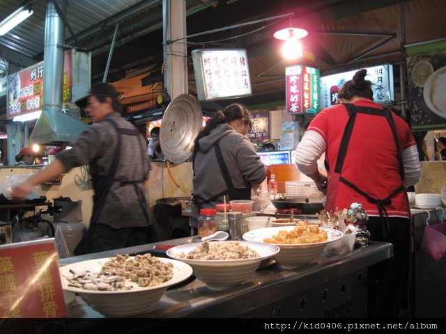 【Kay食記】夜市小吃 - 皇家麻油雞 - 吃在高雄(青年夜