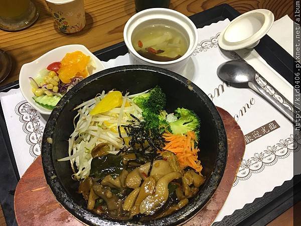 【Kay食記】簡餐 - 聚亭軒茶飲、美食館 - 吃在台中(沙