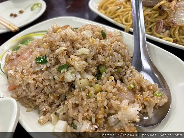 【Kay食記】左營區   吃熱炒、聊天、喝酒的好去處【故鄉家