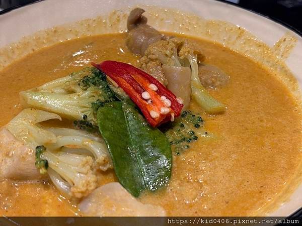 【Kay食記】米其林必比登推薦泰式料理店——帕泰家(夢時代店