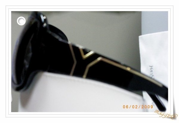 YSL-2.jpg