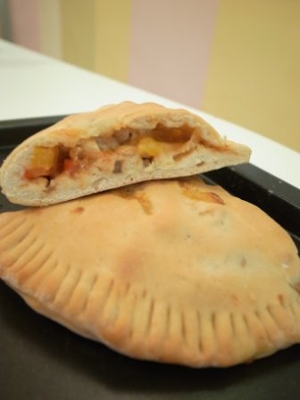 calzone 比薩餃.jpg