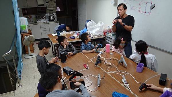 20171206手作機器人身軀 011.JPG