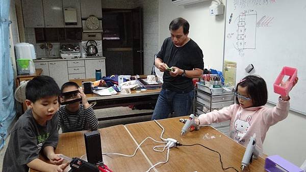 20171206手作機器人身軀 007.JPG