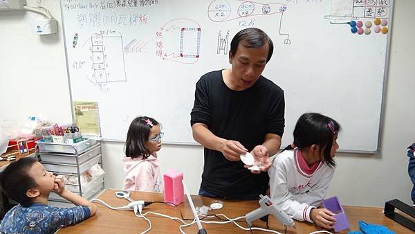 20171206手作機器人身軀 016.JPG