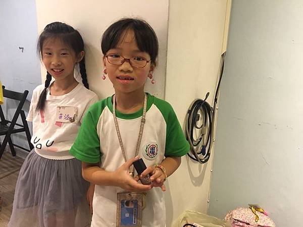 20180629 美甲美髮課 029.jpg