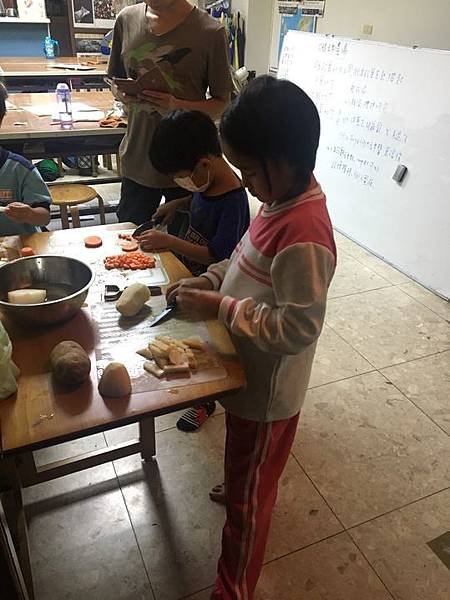 20181004 烹煮玉米濃湯 002.jpg
