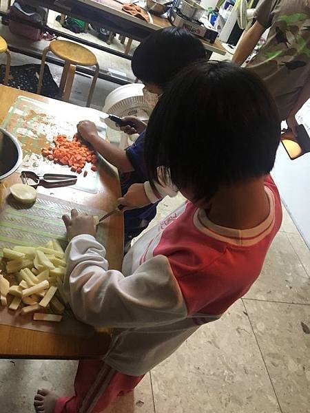 20181004 烹煮玉米濃湯 004.jpg