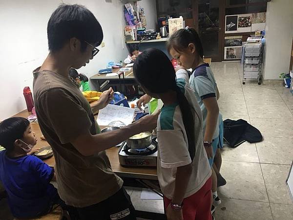 20181004 烹煮玉米濃湯 009.jpg