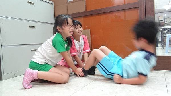 20190617 仰臥起坐與躲避球 014.JPG