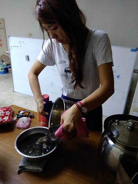 20190620 自製仙草凍飲 024.jpg