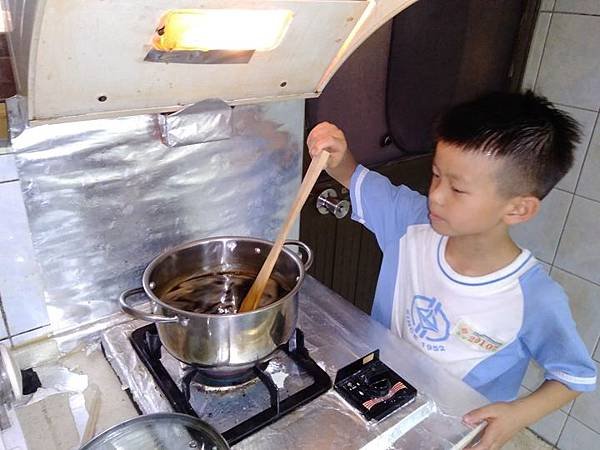 20190620 自製仙草凍飲 025.jpg