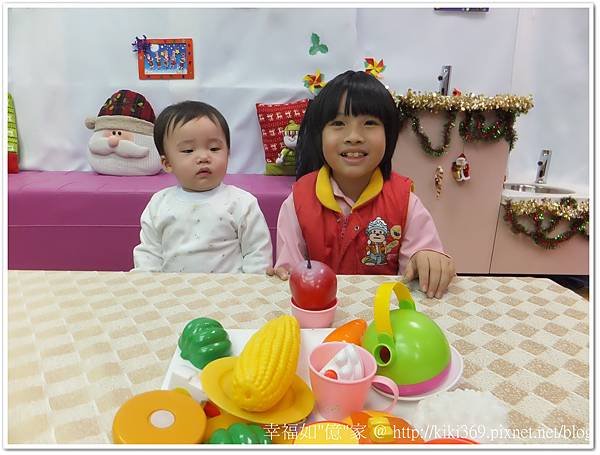 20121221 托嬰中心耶誕造景 (1)