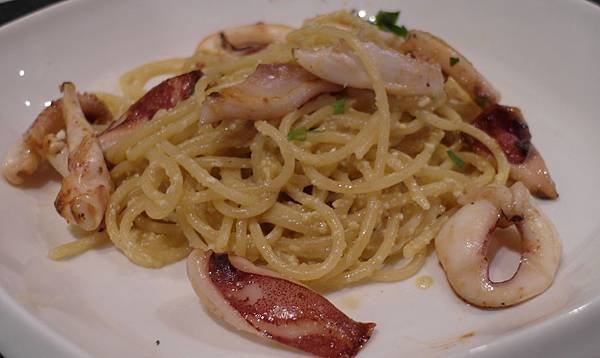 乾煎小卷鹹香風味義大利麵01.jpg