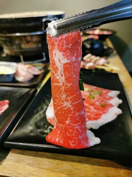 肉食控海鮮控必吃台北『燒肉殿』和牛、龍蝦、各式海鮮高檔肉品免