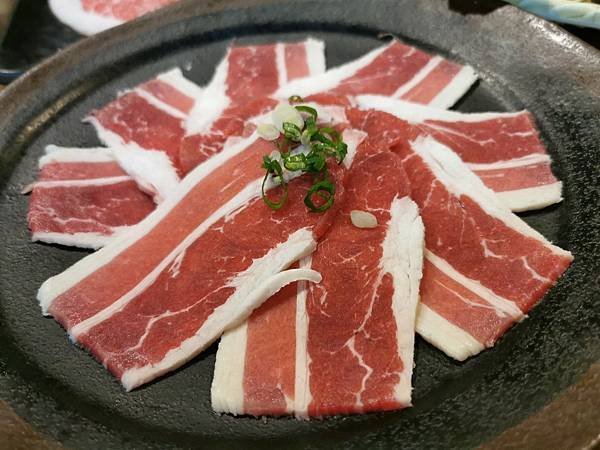 肉食控海鮮控必吃台北『燒肉殿』和牛、龍蝦、各式海鮮高檔肉品免