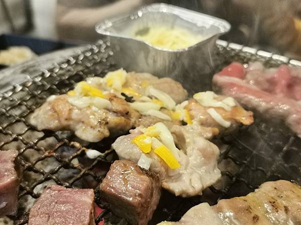 肉食控海鮮控必吃台北『燒肉殿』和牛、龍蝦、各式海鮮高檔肉品免